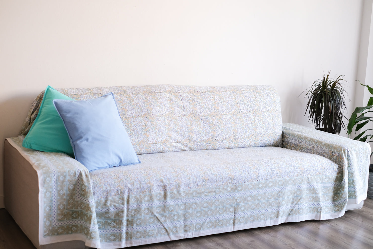 Cubresofá Theesl Ocre y Azul