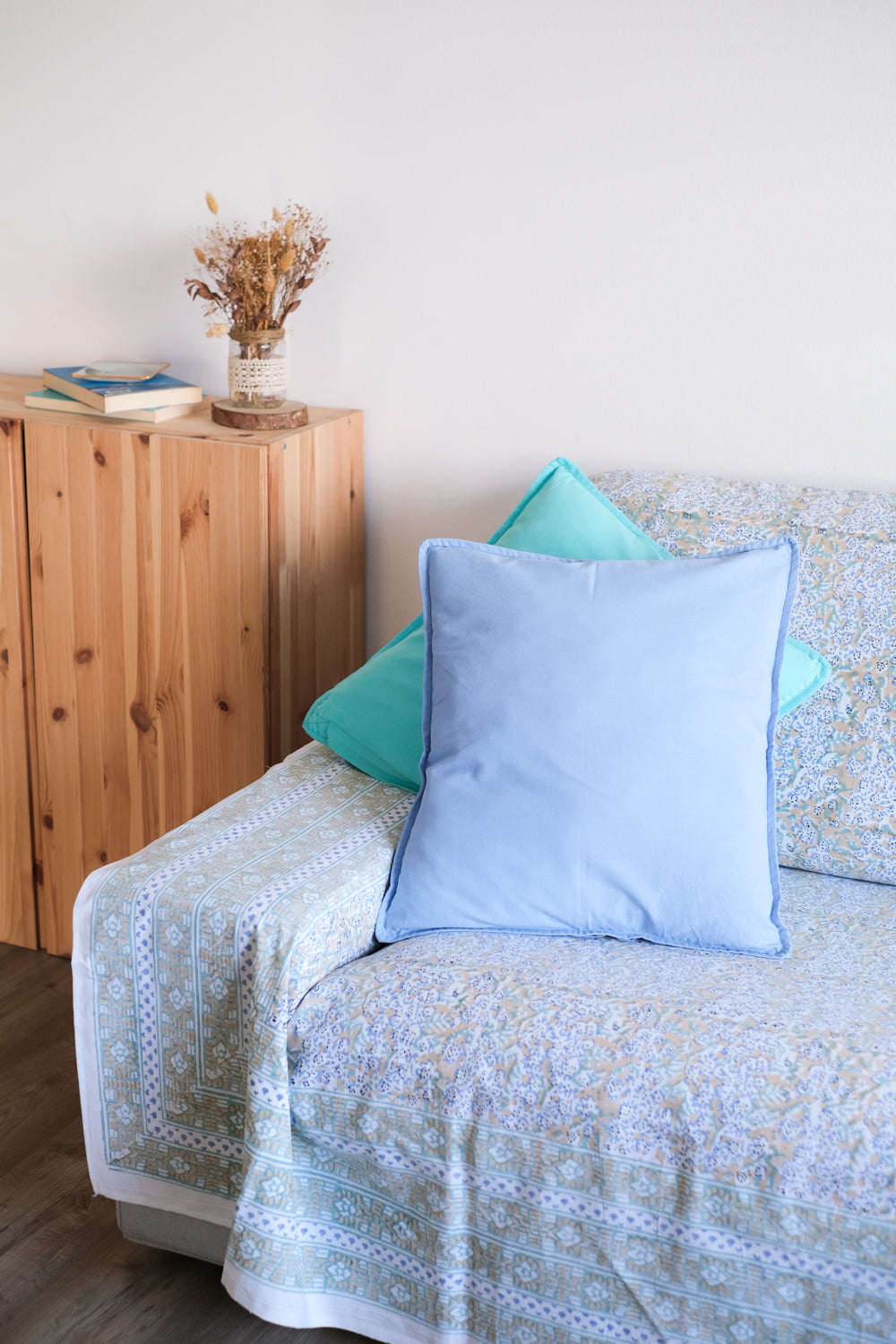 Cubresofá Theesl Ocre y Azul