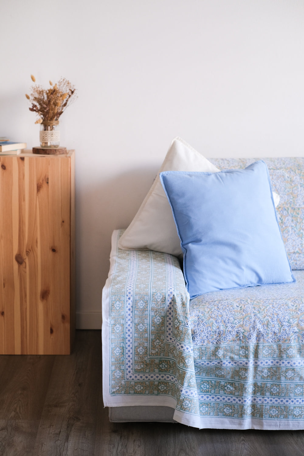 Cubresofá Theesl Ocre y Azul