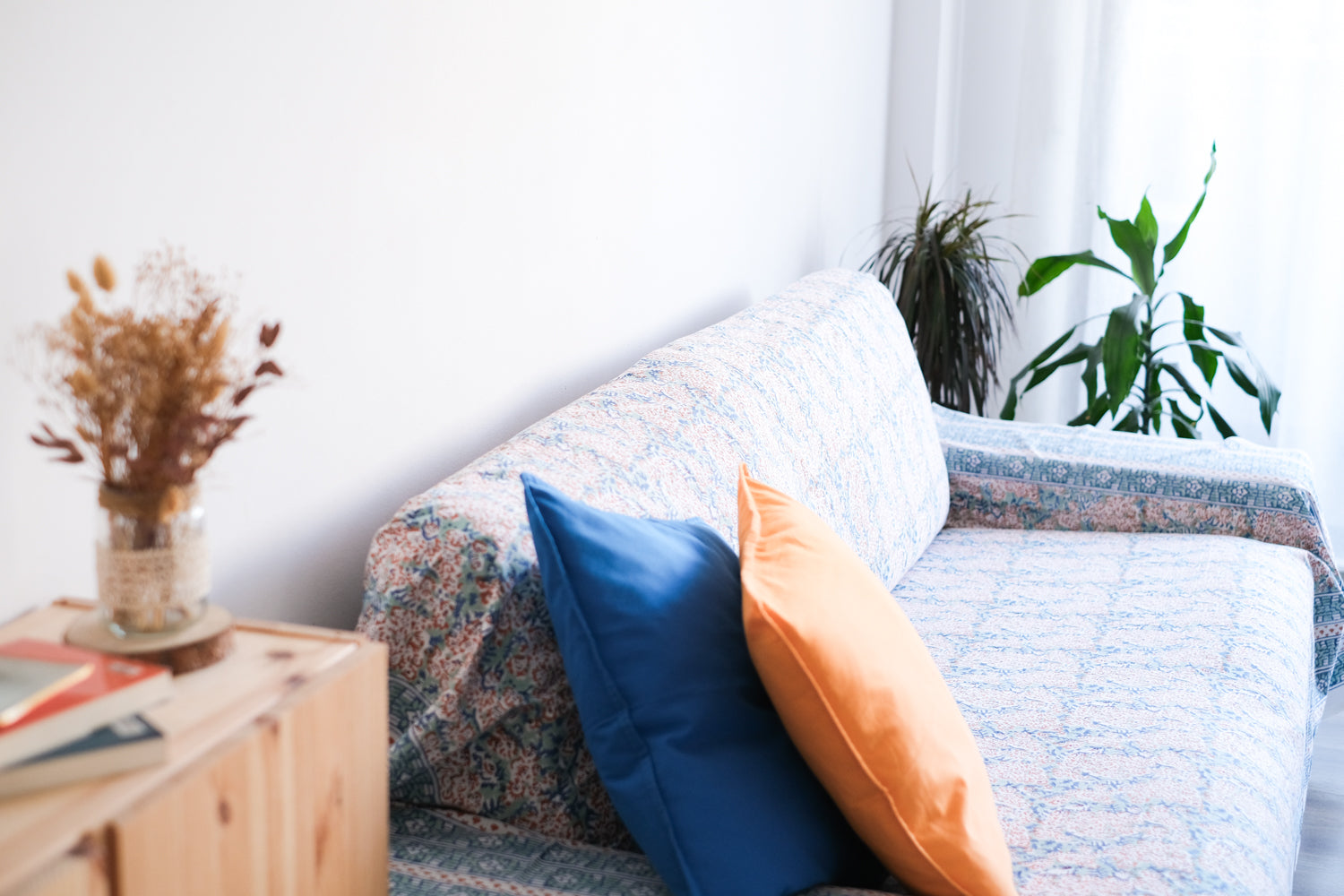 Cubresofá Theesl Azul y Naranja