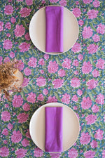 Carica l&#39;immagine nel visualizzatore di Gallery, Mantel Kokoon Verde y Rosa
