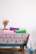 Carica l&#39;immagine nel visualizzatore di Gallery, Mantel Kokoon Blanco y Rosa
