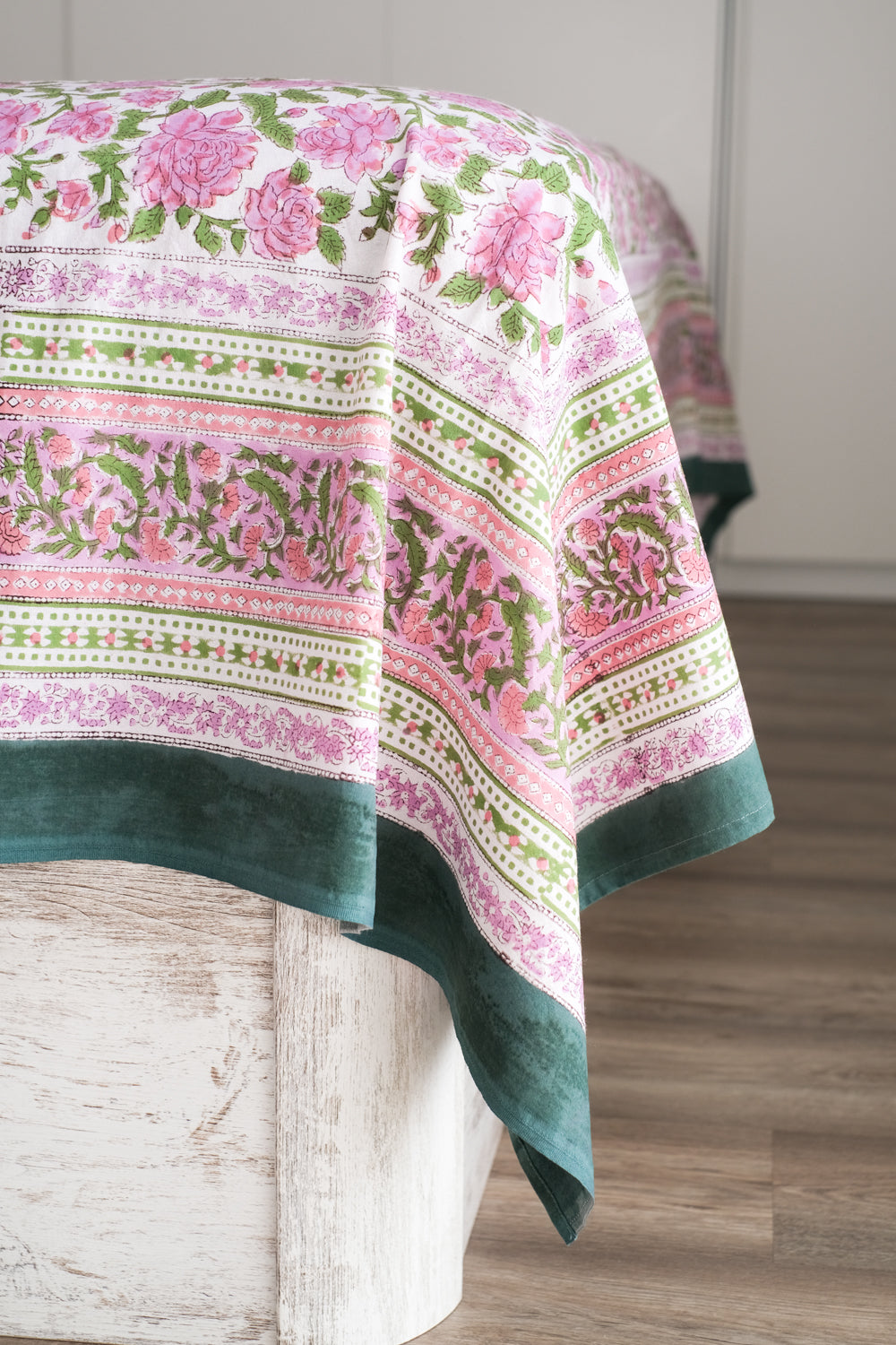 Cubrecamas Kokoon Blanco y Rosa