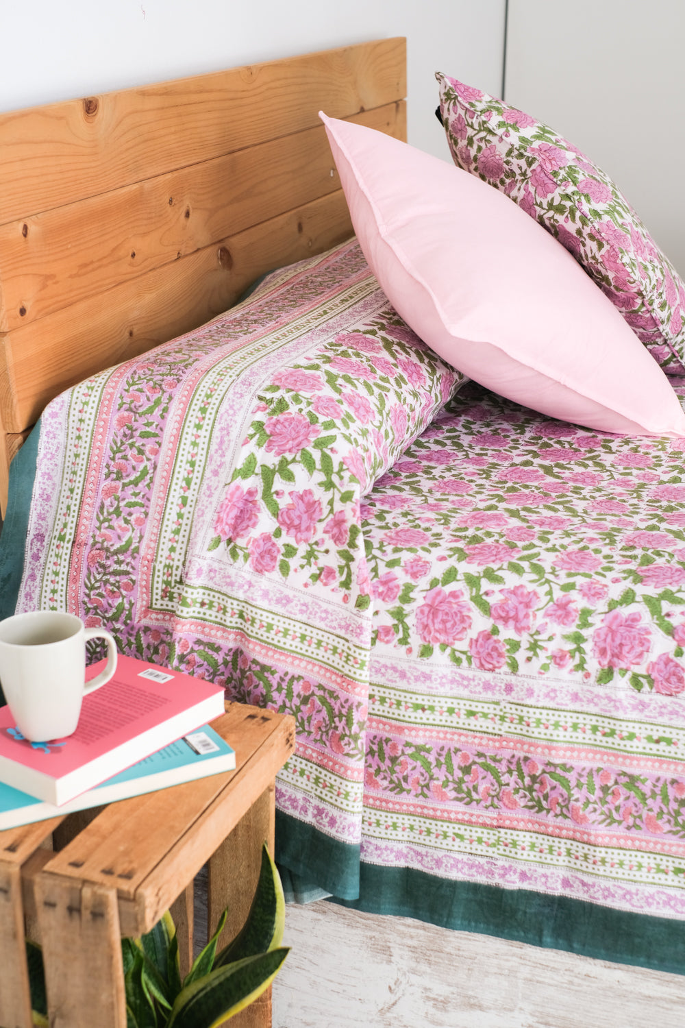 Cubrecamas Kokoon Blanco y Rosa