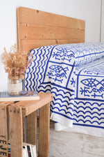 Lade das Bild in den Galerie-Viewer, Cubrecamas Grees azul
