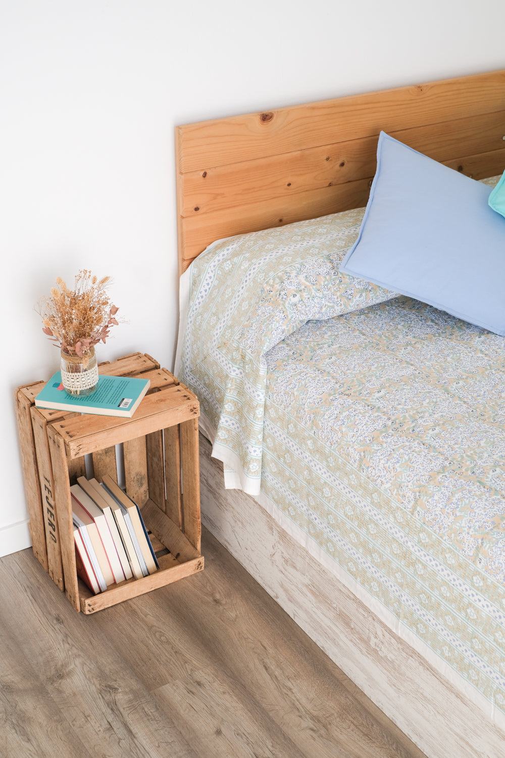 Cubrecamas Theesl Ocre y Azul