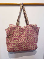 Lade das Bild in den Galerie-Viewer, Bolso Thaila rombos rosas
