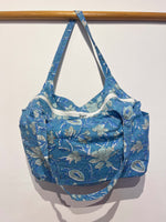 Lade das Bild in den Galerie-Viewer, Bolso Jeb flor azul

