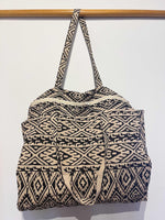 Cargar imagen en el visor de la galería, Bolso Thaila etnico negro
