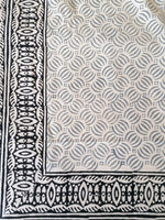 Charger l&#39;image dans la galerie, Cubresofá Meena Gris

