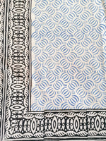 Carica l&#39;immagine nel visualizzatore di Gallery, Cubresofá Meena Azul

