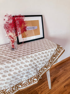 Mantel Shanta redondo y marrón