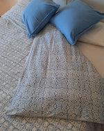 Charger l&#39;image dans la galerie, Edredón reversible Vanisha y Tiaré Azul
