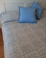 Charger l&#39;image dans la galerie, Edredón reversible Vanisha y Tiaré Azul
