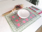 Charger l&#39;image dans la galerie, Mantel individual Kavya gris y rosa
