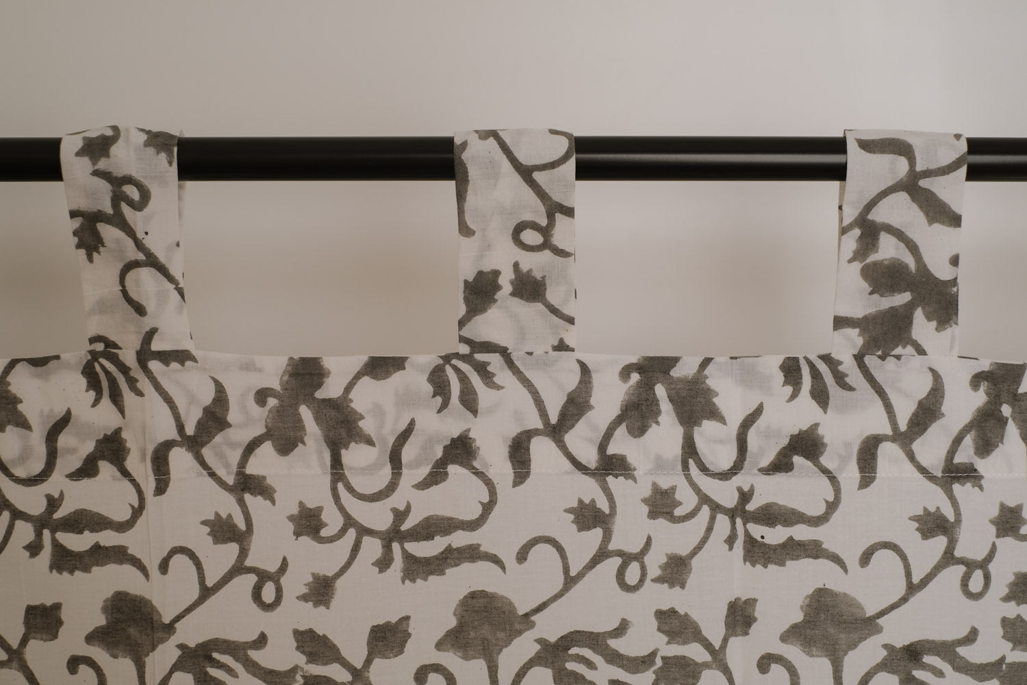 Cortina Vrinda gris