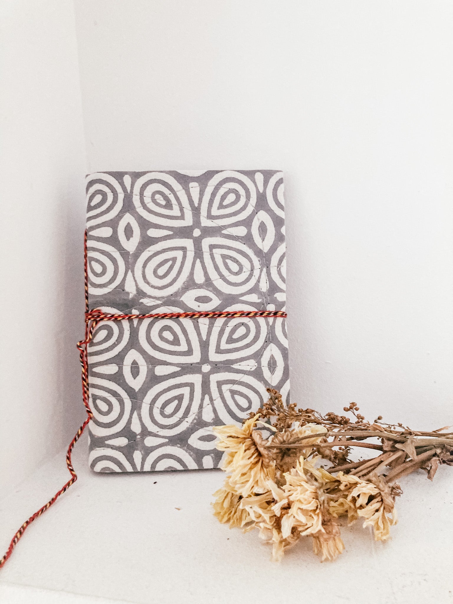 Libreta Indira Gris
