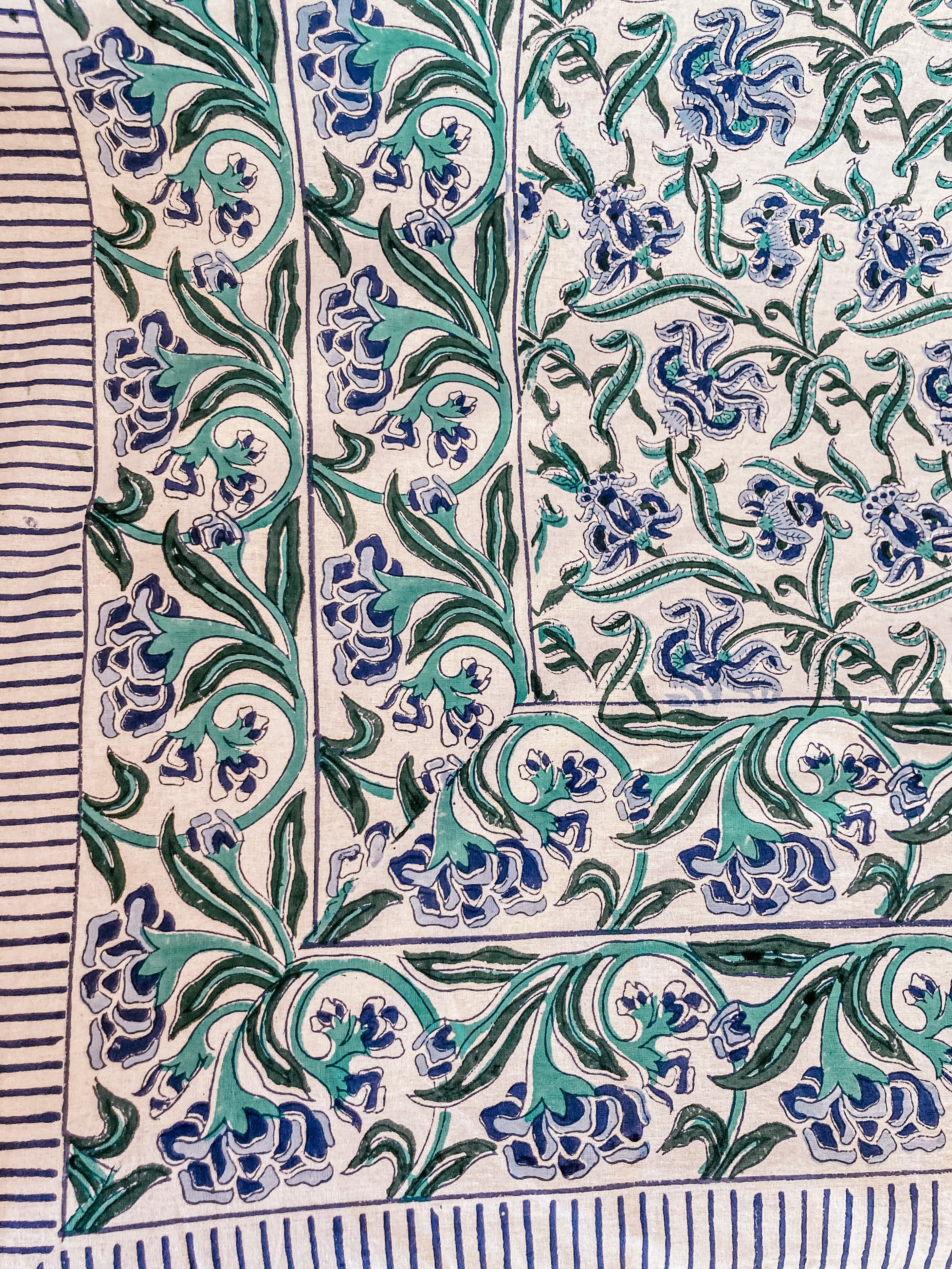 Cubresofá Pushpa Azul y Verde